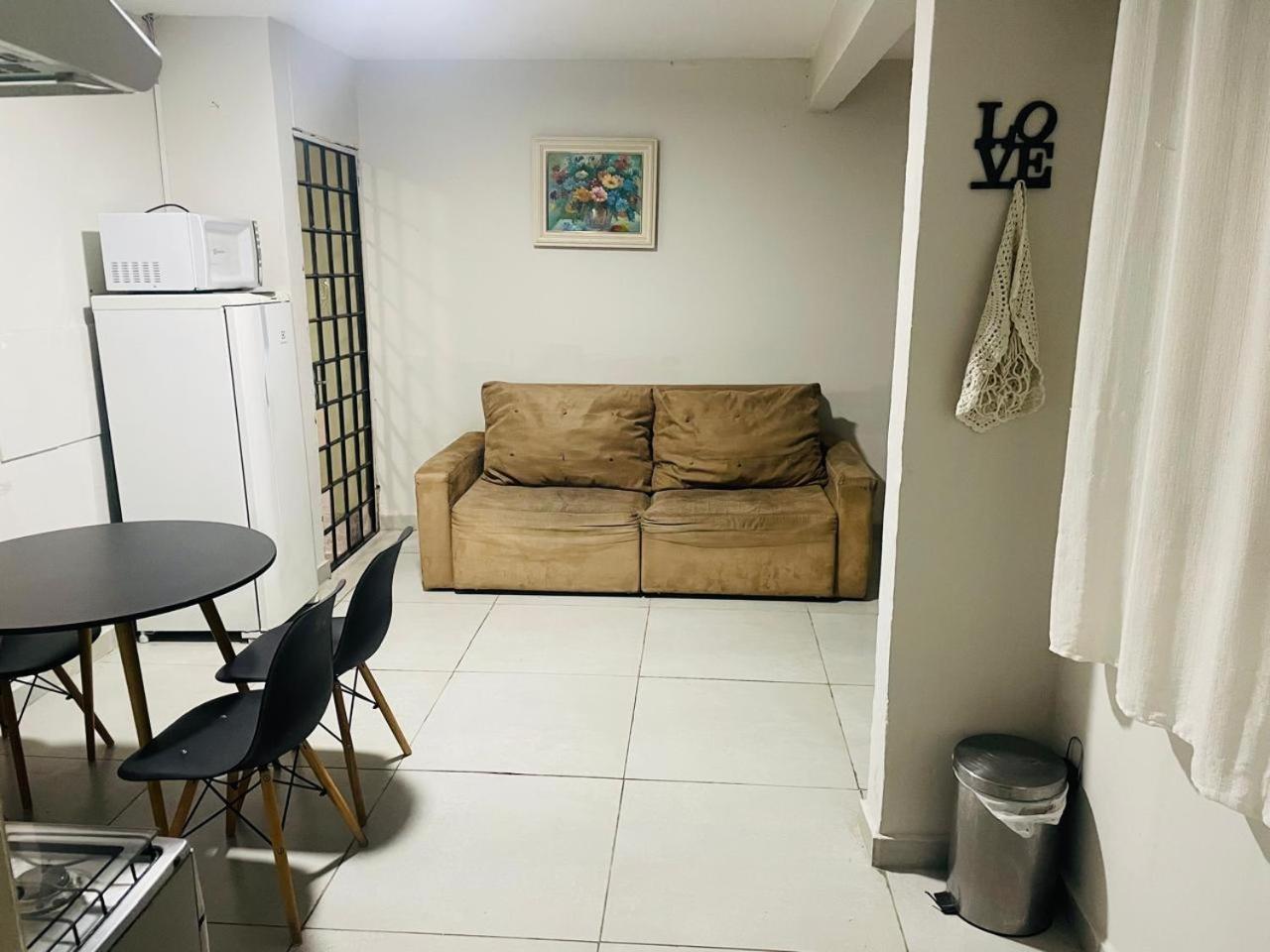 Casa Fundos Eco City 03 Simples E Confortavel Com 2 Quartos E Garagem 쿠리치바 외부 사진